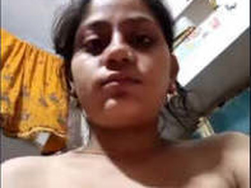 Bhabi gives a blowjob and swallows cum