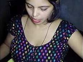 Phadi's stunning facial expression in a steamy video