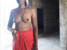 Mallu beauty performs oral sex on a man