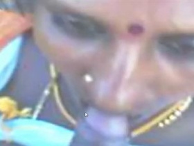 Tamil aunty gets naughty in the outdoors