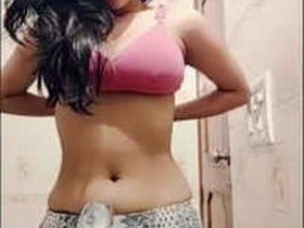 Desi girlfriend Shraddha's boob-tastic selfie clips Part 1