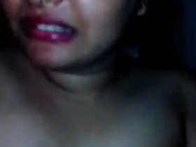 Bengali girl gets her lover's cock in her mouth