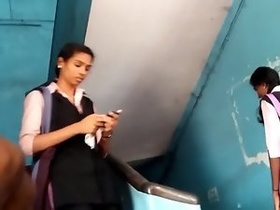 Indian hunk stays alert and unearths a flash