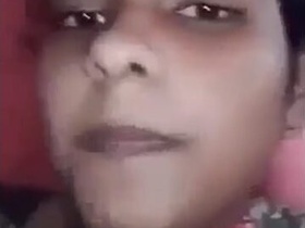 Indian girl reveals her love interest her pussy