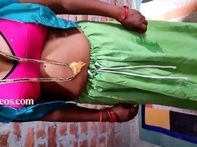 Desi Indian bhabhi gets pounded by a village stud