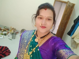 Beautiful Indian wife enjoys MMS