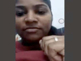 Tamil girl pleasures herself on a video call