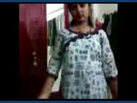 Mangala Bhabha's sexy dress change in a steamy video