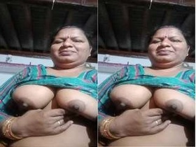 Desi college girl gets fucked by lover in village