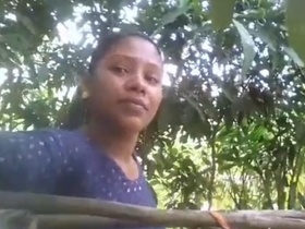 Bangla girl changes and gets intimate in the bathroom