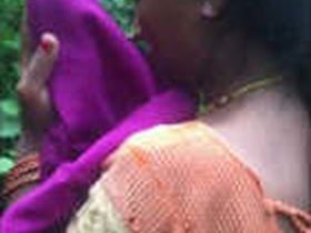 Tamil wife gets naked in the wild with her lover