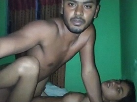 Desi lovers in a local sex video