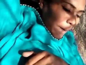 Tamil girl's pussy licked by her lover in a steamy video