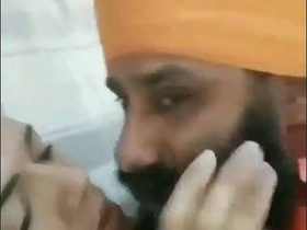 Sardar ji and his girlfriend in a steamy video