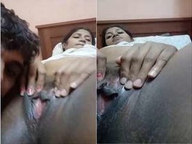 Amateur Tamil girl pleasures her lover with her tongue