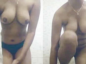 Tamil girl's nude selfie with seductive gaze