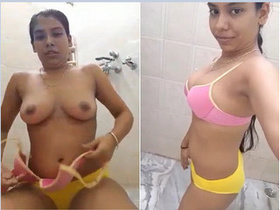 Exclusive video of cute Indian babe Ritu flaunting her natural boobs and pussy