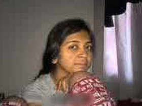 Anuja, a Mallu girl, pleasures her friend's husband with a hot blowjob