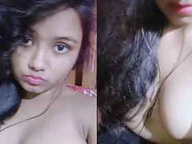 Indian college girl flaunts her breasts in steamy video