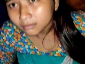 Desi couple gives a blowjob in Assamese MMS