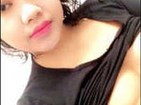 Cute Indian girl flaunts her big boobs in a steamy video