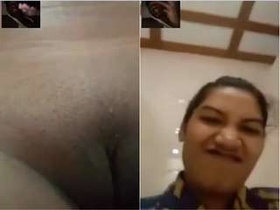 Indian girl flaunts her body in an exclusive video call