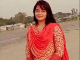 Desi doctor's part in steamy sex video