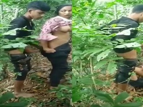 Sexy village girl Desi gets fucked hard in the jungle