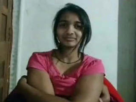 Cute Indian girl pleases boyfriend with seductive performance