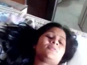 Chubby Indian housewife gets anal fucked by driver