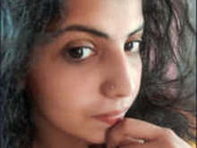 Busty Mallu bhabhi flaunts her assets in a live video