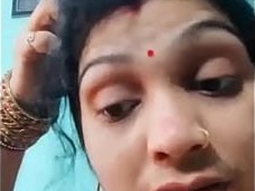 Cute desi bhabi flaunts her pussy in village video