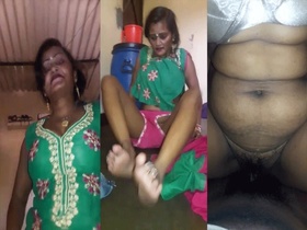 Desi babe takes control and rides her customer's dick in MMS video