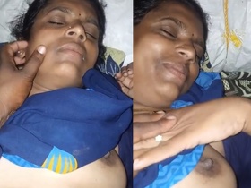 Aunty's big boobs and naked body captured in steamy video