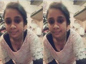 Desi girl fakes orgasm while getting fucked by her boyfriend