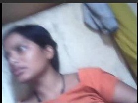 Exposed boobs and cute pussy of a desi girlfriend