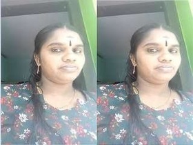 Horny mallu bhabhi stripping and showing her pussy