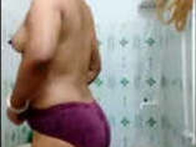 Exclusive video clips of Indian bhabhi in the bathroom